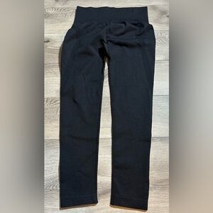 Halara Seamless Flow High Waisted Ruched Yoga Leggings. Large Black (no Pink)